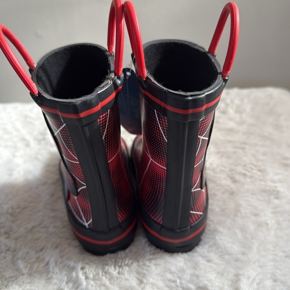 Children’s Marvel Spider-Man rain boots, size 5, NWT - Picture 3 of 8